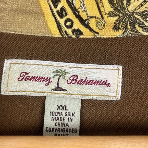 Tommy Bahama men’s silk postcards Hawaiian button up short sleeve shirt - Picture 2 of 5